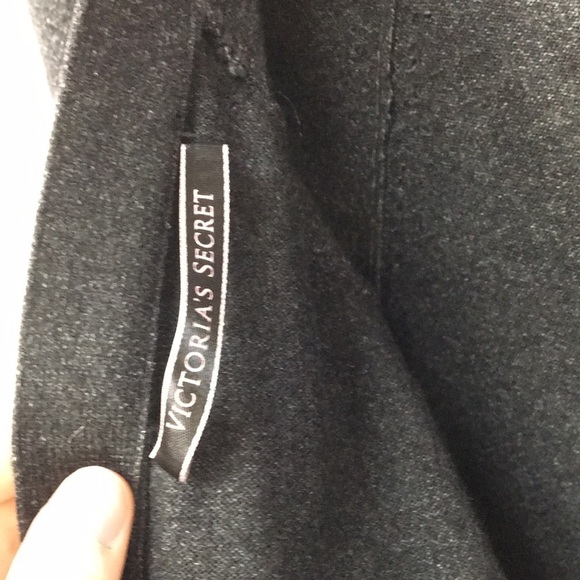 Victoria’s Secret Women’s Gray Twist-Back Backless Sweater Size S Like-NEW - Picture 4 of 6